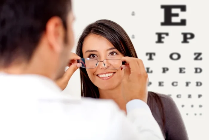 How to Choose the Best Eye Doctor e1757417539559